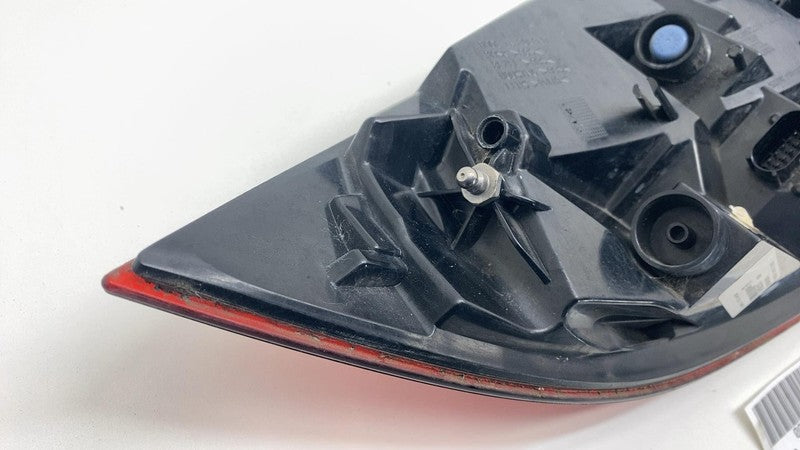 7P5 945 096 L 2011-2014 Porsche Cayenne Rear Passenger Outer Taillight LED Tail Lamp Right RH