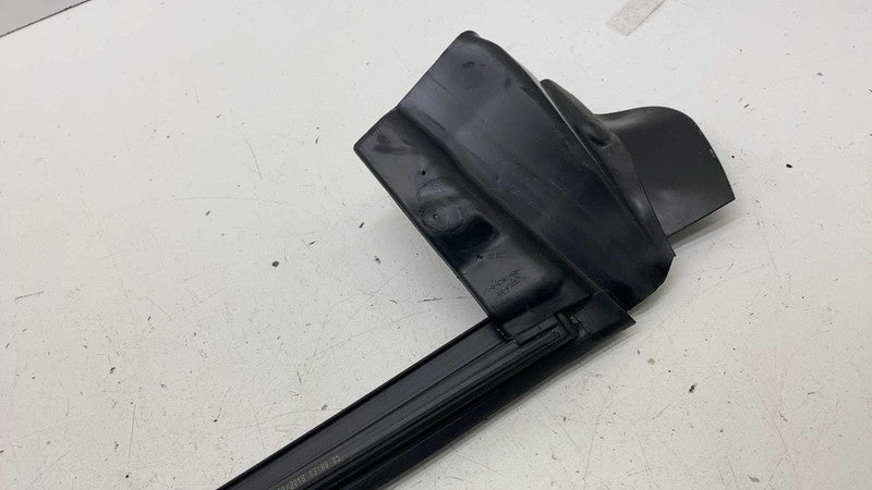 ⭕ 17-23 Model 3 Rear Left Door Window Inner Belt Weatherstrip Seal 109