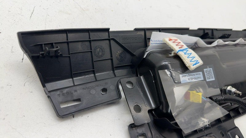 107782600D ⭕ 2017-2023 Tesla Model 3 Right Lower Knee Safety Airbag Module RH 1077826-00-D