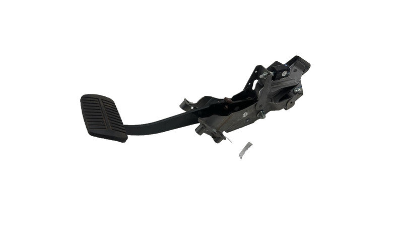 ⭕ 2018 Subaru XV Crosstrek Brake Pedal w/ Bracket Assembly