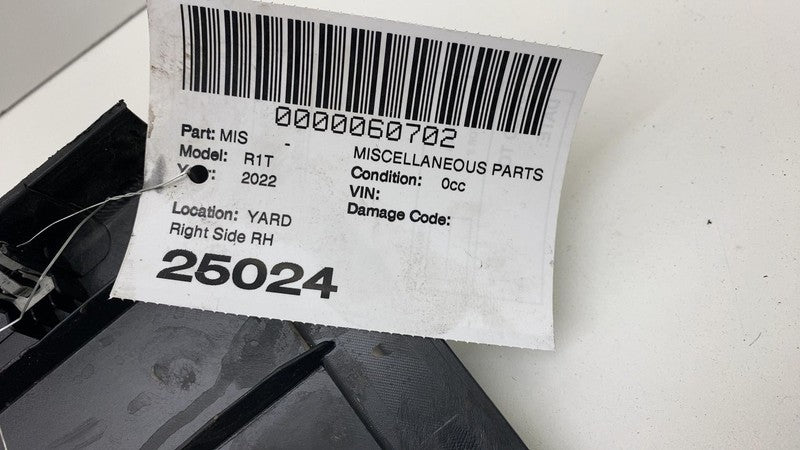 PT00046992D ⭕22-24 Rivian R1T Right Passenger Side Underbody Battery Cover Trim PT00046992-D