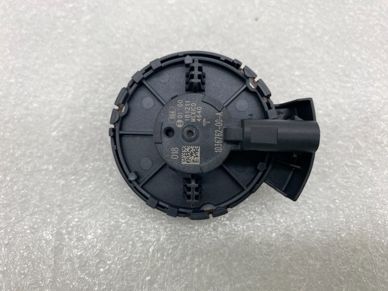 1036762 00 A ⭕16-20 Tesla Model S Left = Right Door Impact Crash Pressure Sensor 1036762-00-A