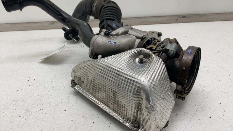 297710 ⭕ 17-20 Maserati Levante Right Turbocharger Turbo Charger Manifold w/ Hose AWD