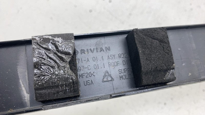 ⭕ 2022-2024 Rivian R1T Passenger Side Roof Ditch Moulding Trim Panel R