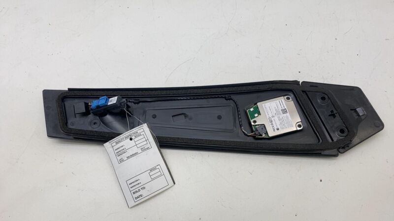 2017-2023 Tesla Model 3 Right B-Pillar Applique Glass Trim Molding w/ Camera RH