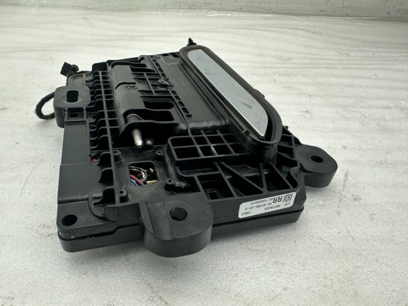 107188500A 2016-2020 Tesla Model S MS Rear Right Exterior Door Handle Outer Assembly GEN3