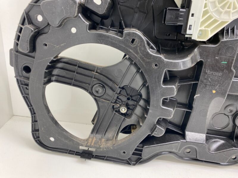 149550900D ⭕ 20-23 Model Y Front Right Window Regulator & Motor w/ Base Module 1495509-00-D