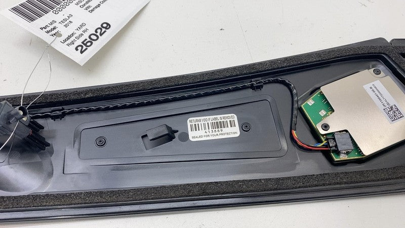 1100441-00-B ⭕ 2017-2023 Tesla Model 3 Right B-Pillar Applique Glass Trim Molding + Camera RH