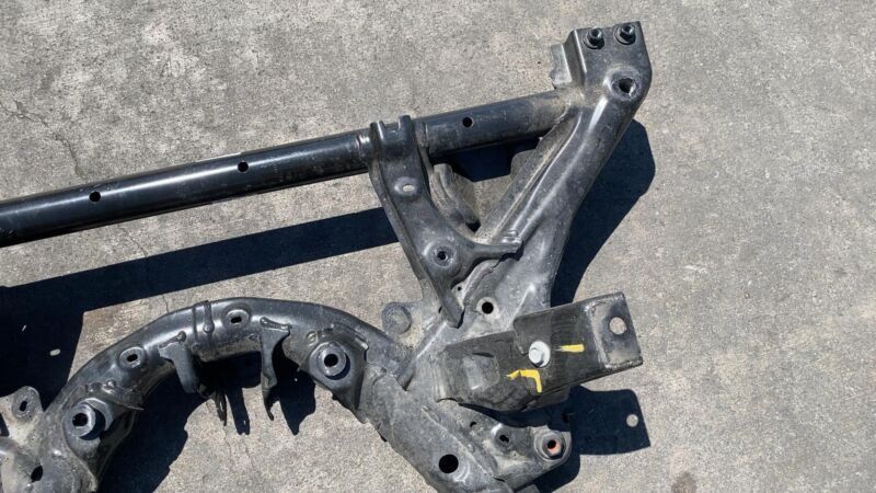 2020-2023 Tesla Model Y Front Suspension Subframe Structure Cradle Crossmember