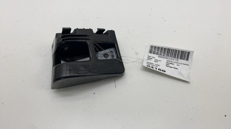 149403900E ⭕ 2020-2024 Tesla Model Y MY Rear Right Taillight Tail Lamp Bracket 1494039-00-E