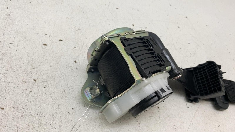 ⭕2019-2023 Audi E-Tron Quattro Left or Right Seatbelt Beat Belt & Retractor Assy