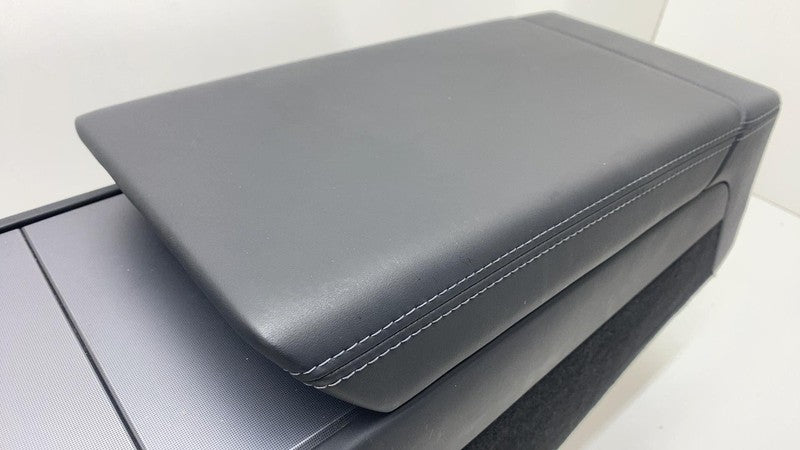 ⭕ 24-25 Tesla Model 3 Front Center Console Armrest & Storage Compartment GEN 3