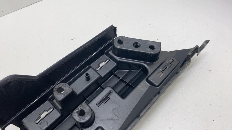 PT00016002H ⭕ 22-24 Rivian R1T Rear Driver Left Lower Cladding Body Trim Cover PT00002132J