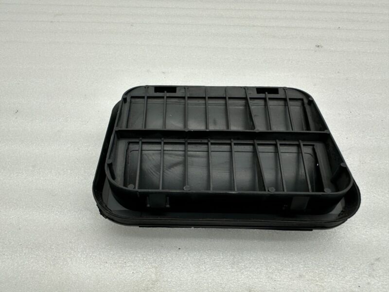 2F2A B280B62 AB 2012-2020 Tesla Model S Rear Quarter Panel Rubber Flap Extractor Air Vent Grille