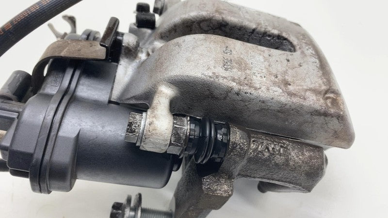 2017-2020 BMW 530e 530i G30 Rear Left Caliper + Brake Hose Line w/o Sp