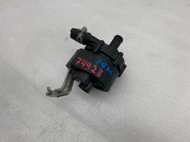 105452900G 2016-2020 Tesla Model X MX Auxiliary Coolant Water Cooling Pump FWD Assembly OEM