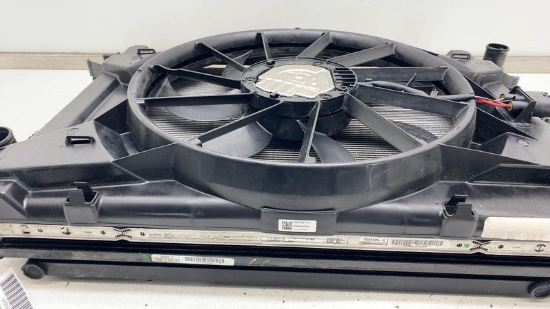 68217321 ⭕ 2017-2024 Chrysler Pacifica Radiator Electric Cooling Fan Shroud Blade & Motor