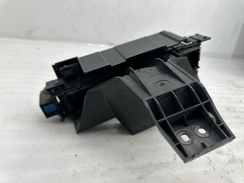1094405 02 D 16-20 Model X Front Efuse Frunk Fuse Relay Junction Box Module Unit 1094405-02-D