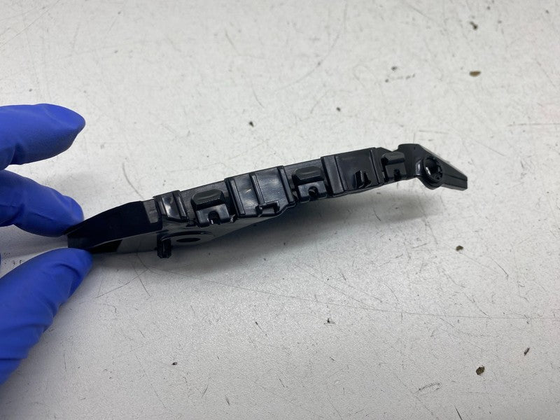 1774269 00 E ⭕ 24-26 Tesla Model 3 Front Right Fender to Bumper Fascia Bracket 1774269-00-E