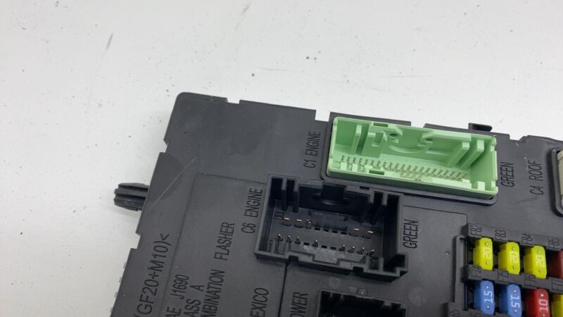 GV6T14A073CC 2015-2018 Ford C-Max Body Control Module Fuse Box Relay BCM GV6T-14A073-CC Assy