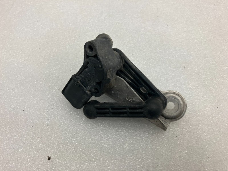 102794100B ⭕ 2016-2020 Model X Front Left Air Suspension Height Level Sensor 1027941-00-B