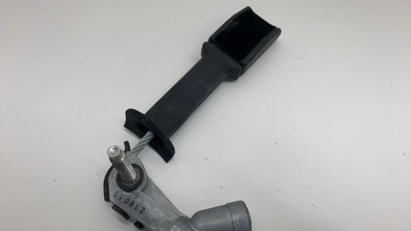1004532 05 E 12-20 Tesla Model S Left Model X 16-20 Right Seat Belt 1st Row Lap Pretensioner