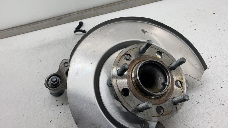 2017-2024 Chrysler Pacifica Rear Left Spindle Knuckle Hub w/ Dust Shield LH FWD