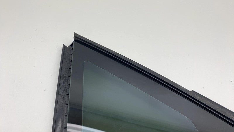 160015500A 2021-2024 Tesla Model S MS Rear Driver Side Corner Window Quarter Glass Left LH