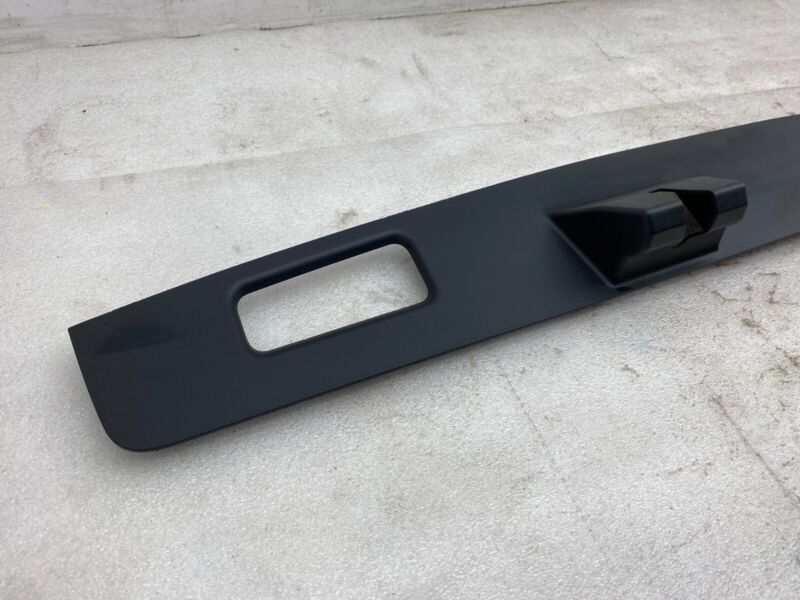 1037897-00-D 2016-2020 Tesla Model X MX Liftgate Lower Trim Cover Molding Assy 103789700D OEM
