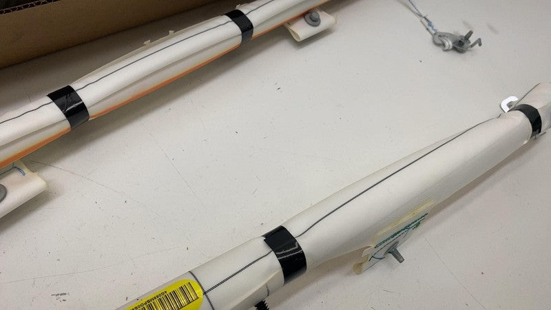 1818890-00-E NEW OEM Right Side Roof Head Airbag Curtain 1818890-00-E Tesla Cybertruck 24 25