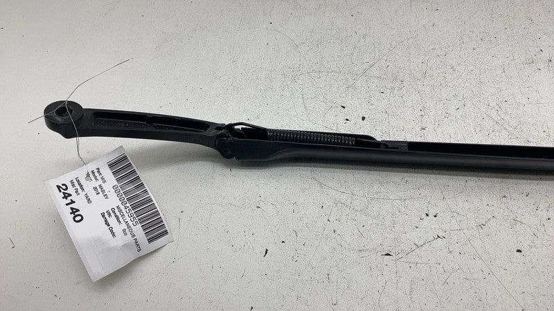 ⭕ 2017-2020 Maserati Levante Front Windshield Wiper Arm Right 67003233