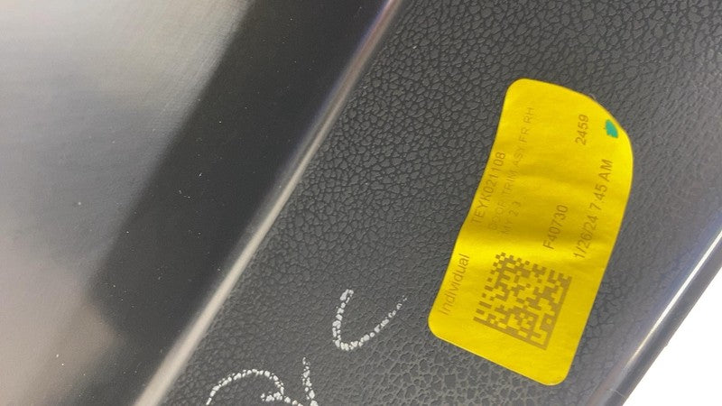 1997295-00-C ⭕ 20-24 Tesla Model Y Front Right Door Panel Trim Card Cover White 1997295-00-C