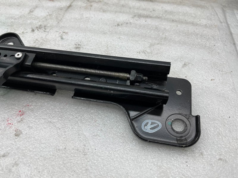 ⭕ 2016-2020 Tesla Model X Rear Right 2nd Row Seat Rail Track Section Frame Assy