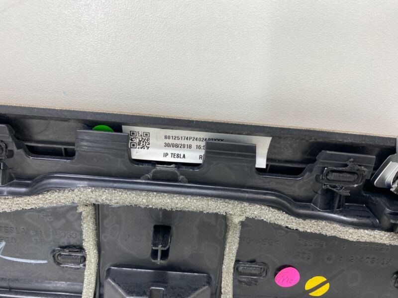 1091225 00 E ⭕ 2017-2022 Tesla Model 3 Dashboard Instrument Panel Molding Cover 1091225-00-E