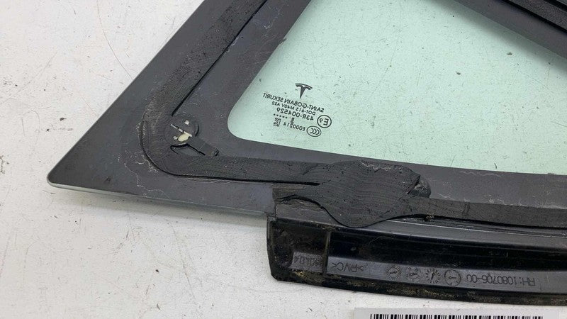 1080706-00 ⭕ 2017-2020 Tesla Model 3 Rear Right Quarter Fixed Window Glass OEM 1080706-00