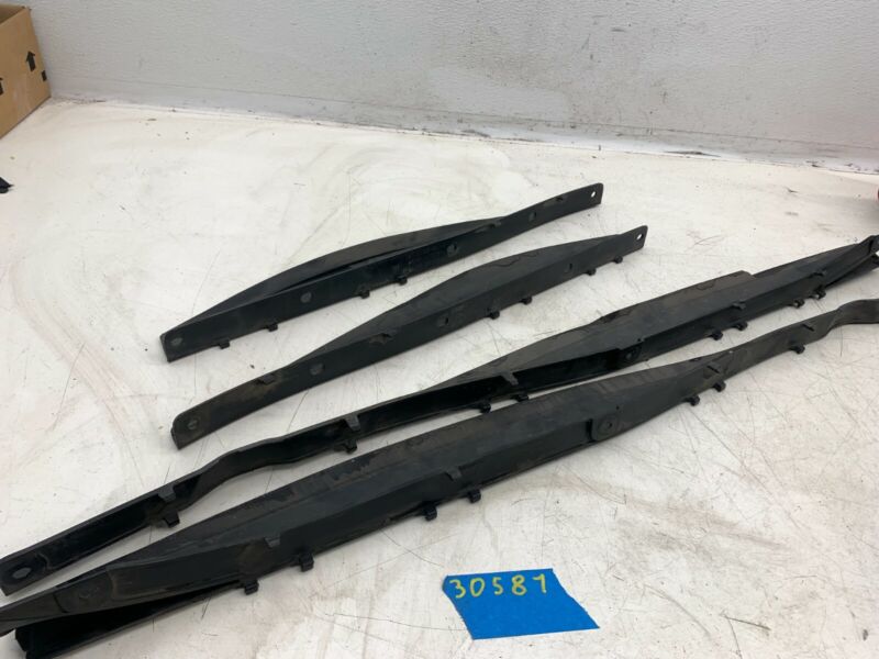 6008185-00-C 2012-2016 Tesla Model S Passenger Side Aero Shield Outer Strake Right 600818500C