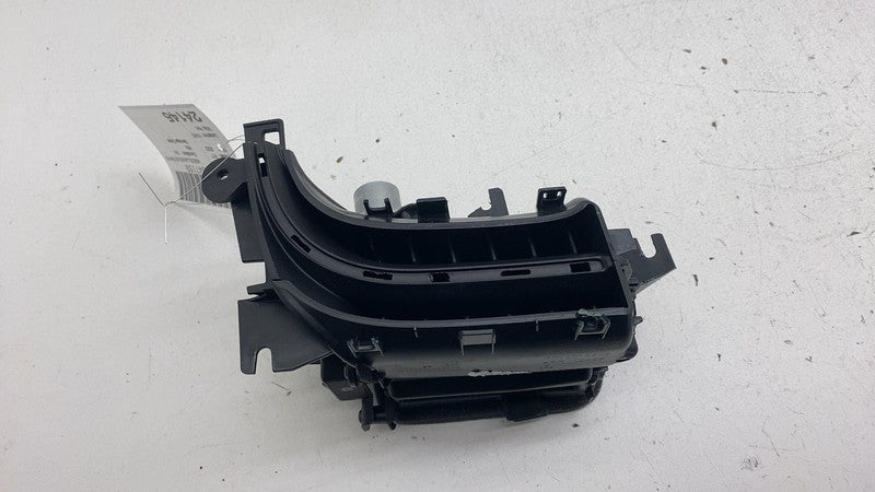 PT00014146 ⭕ 2022-2024 Rivian R1T Front Center Passenger Side AC Vent Trim Right PT00014146