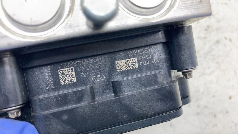 ⭕ 17-23 Tesla Model 3 Anti-Lock Brake System ABS Pump Module Unit 1044