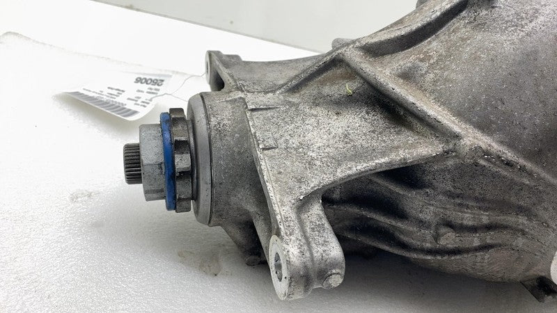 7573819 09 2021 BMW 530e G30 Rear Axle Differential Carrier Assembly 7573819 09 OEM