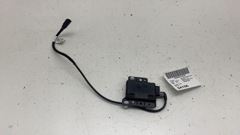 ⭕ 17-23 Model 3 Center Console Front USB Hub Charger Control Module 10