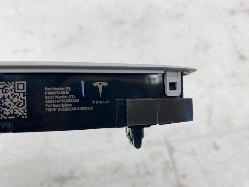 109257300M ⭕ 17-23 Model 3 Front Overhead Console Dome Reading Map Light Lamp 1092573-00-M