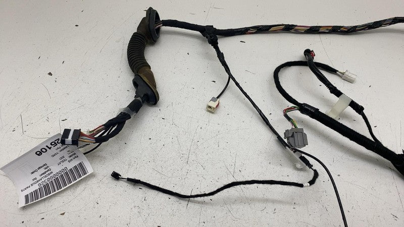 ⭕ 20-24 Model Y MY Rear Trunk Liftgate Harness w/ Antenna Amplifier 14