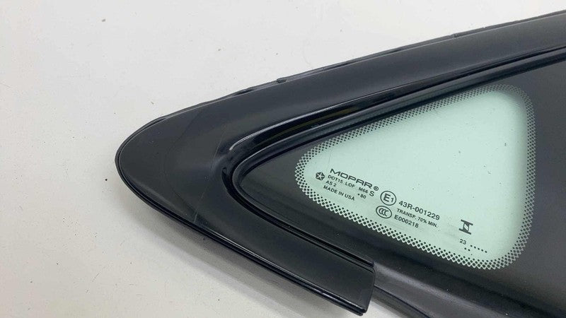 E1 43R-001229 ⭕ 18-25 Chrysler Pacifica Front Left Corner Door Window Quarter Glass 68370635AA