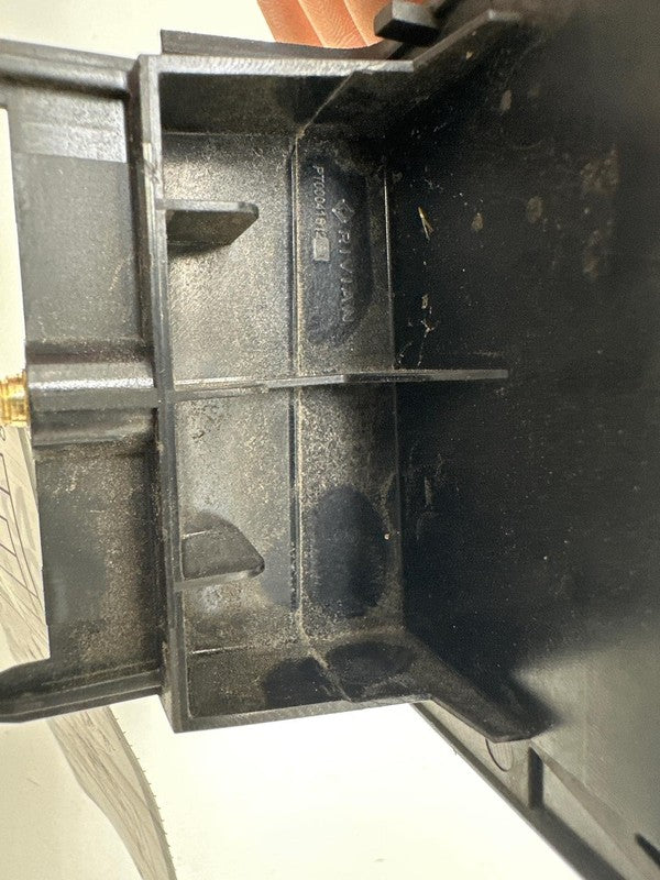 PT00041812 ⭕ 2022-2024 Rivian R1T Rear Right Tailgate Corner Molding Trim Cover PT00041612