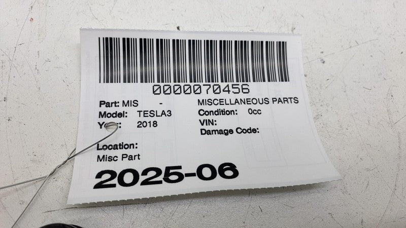 1119156 00 D ⭕ 2017-2023 Tesla Model 3 M3 Steering Wheel Horn Button Assembly 1119156-00-D
