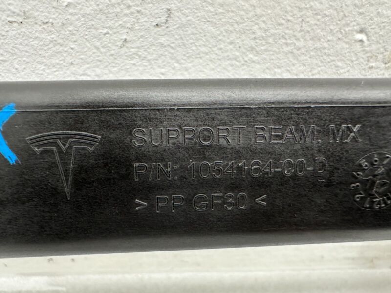 6007370 00 B 16-20 Model X Air Conditioning Radiator Fan Support Beam w/ Coolant 1054164-00-D