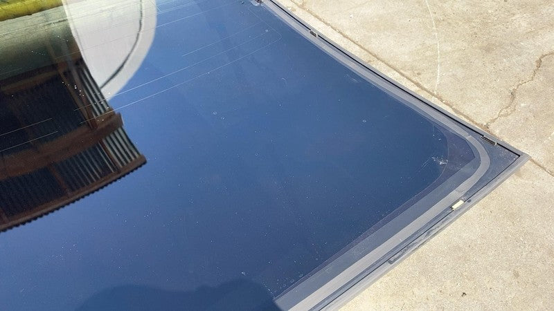 ⭕ 21-23 Model 3 M3 Rear Trunk Panoramic Backlite Glass Back Section 14