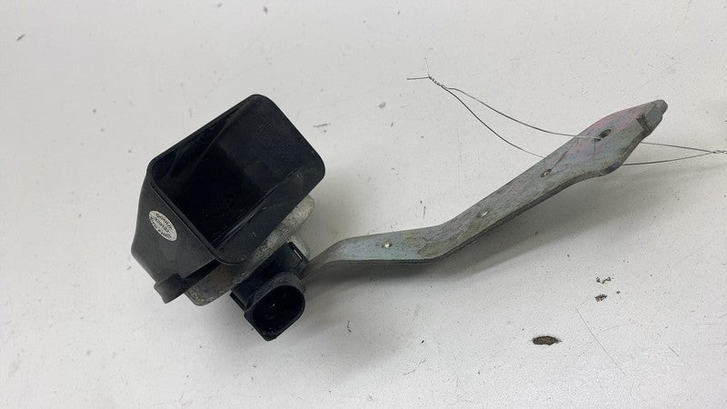 A0075421620 ⭕ 2014-2015 Mercedes-Benz B Electric Drive Low Tone Horn Right Side A0075421620