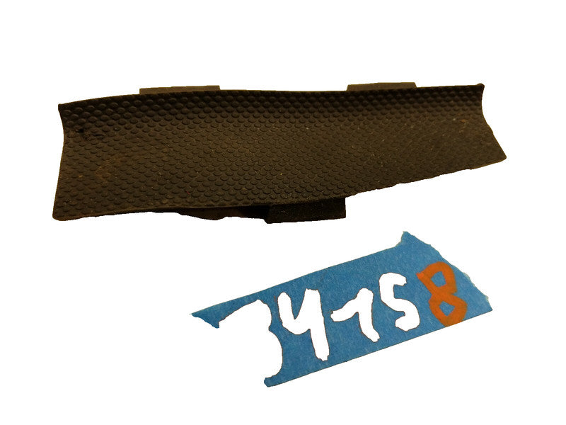 1007941-00-B ⭕ 12-20 Model S Front or Rear Right Door Trim Panel Pull Cup Insert 1007941-00-B