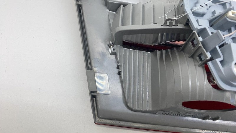 A2469066400 ⭕ 13-14 Mercedes-Benz B Electric Drive Rear Right Inner Tail Light A2469066400